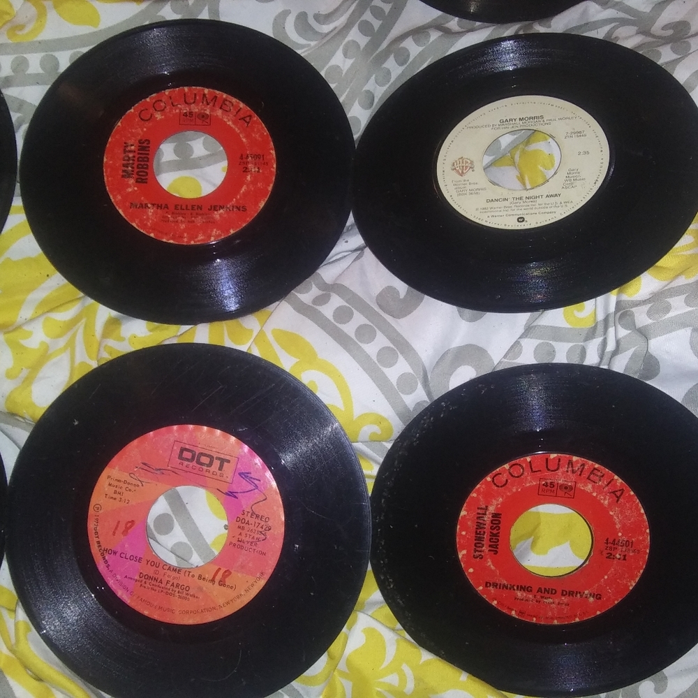 Vinyl records 89 total